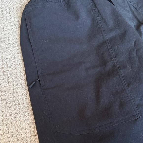 Lululemon Cargo Shorts - Picture 4 of 5